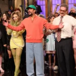 Bad Bunny Desafía la Crítica en "Saturday Night Live" con un Monólogo Irreverente y Lleno de Humor en el Medio Tiempo del Super Bowl.