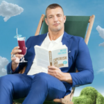 El lado oculto de Rob Gronkowski: descubre la fascinante jornada del gran linebacker detrás de sus hazañas en el campo