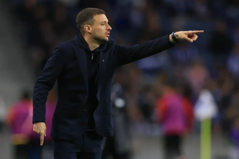 "La sorprendente elección de Botafogo: ¿Qué cambios traerá Martín Anselmi al timón del club después de la marcha de Ancelotti?"