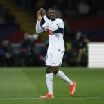 El Fútbol de Élite Celebra: PSG y Barça Triunfan en los Prestigiosos Globe Soccer Awards