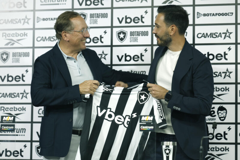 El ascenso de un legado: Análisis en profundidad sobre la toma de decisiones de Carlo Ancelotti Jr. al frente del Botafogo y el impacto en el fútbol brasileño.