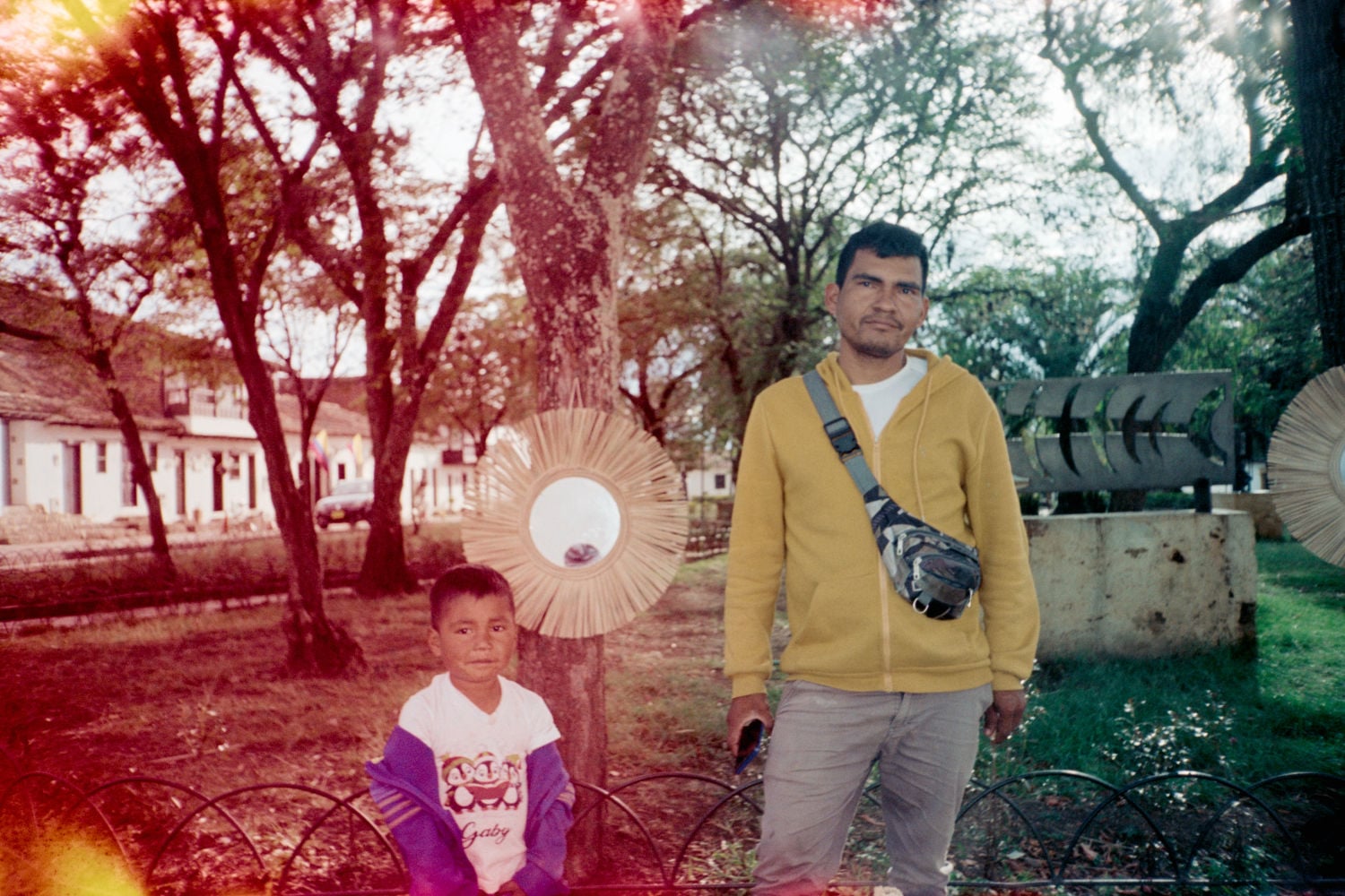 La mirada que revela el paisaje de la verdad: Flor Aprile explora la frontera entre la realidad y la representación en 'Lo nítido miente'