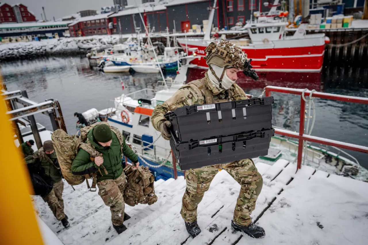 "La lucha por el dominio: Dinamarca y Groenlandia en un equilibrio de poder"