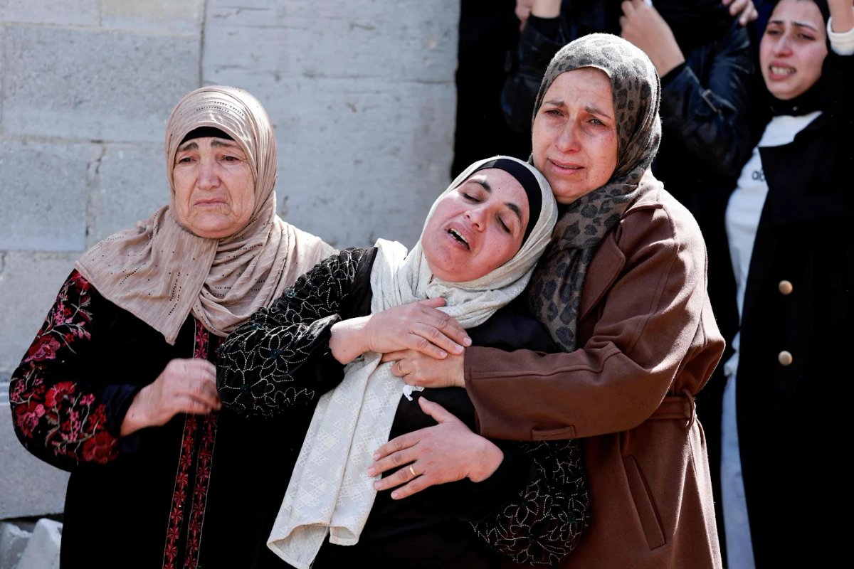 Detenidos, más de 100 palestinos desde que comenzó el Ramadán