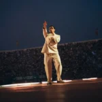 Bad Bunny se enfrenta al presidente Trump y la inmigración en el escenario del Super Bowl.