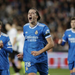 Real Madrid supera a Valencia con goles de Mbappé.